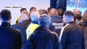 Cum a început scandalul din Craiova: „Vii tu străin la noi în țară și înjuri!”