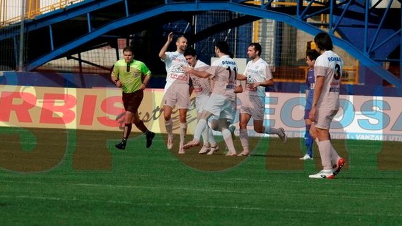 Victorie la limită pentru Bistrița! Farul se scufundă!