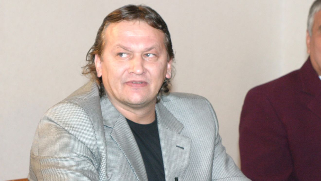 Dănuț Lupu îl dă de gol pe Ionuț Negoiță, care speră să vândă clubul Dinamo. „Nu are culori, nu are emblemă, nu are birouri? Ce vinde?”. Mesajul pentru fanii din „Ștefan cel Mare”