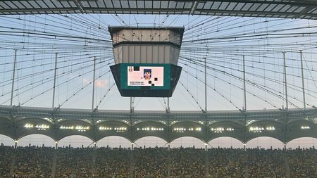 Tragedia lui Didi Prodan a umplut de lacrimi 55.000 de spectatori la meciul de retragere al Generației de Aur! Ce s-a întâmplat în minutul 4 al meciului de adio