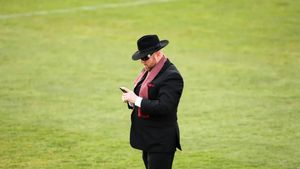 Afaceristul controversat, care a fost patron în Liga 1 și care a băgat cu Mutu în faliment o fabrică în care „Briliantul” investise 3.000.000 de euro, se judecă din nou cu nevasta