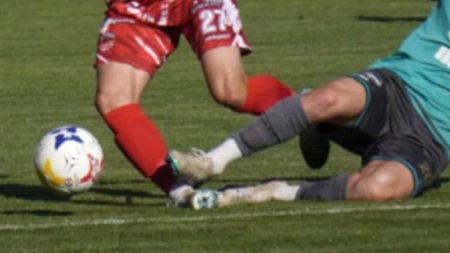 ”Arbitraj VAR” la barajul echipei antrenată de Dan Alexa! Un fotograf a intervenit și a ajutat arbitrul să dicteze o eliminare: ”A fost rea intenție”