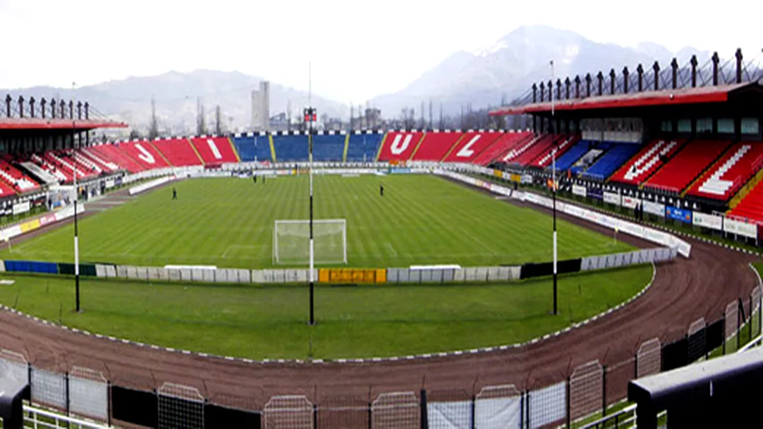 Situație critică la Petroșani:** s-au furat gardurile de la stadion