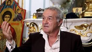Gestul lui Gigi Becali pentru Alexandru Tudor și alți 200 de oameni: a plătit el tot pentru asta!
