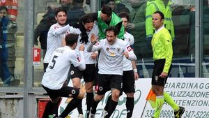 INCREDIBIL | Un fost internațional român a povestit cum s-a "aranjat" un meci în Serie B: "Italienii s-au înțeles între ei, pe teren! Eu am ieșit accidentat!" | VIDEO