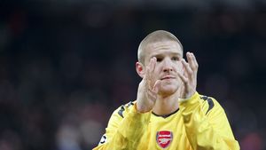 Newcastle îl vrea pe Senderos