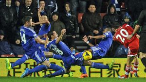 Încă o super putere în Premier League? Cel mai bogat chinez a făcut ofertă pentru preluarea unul club