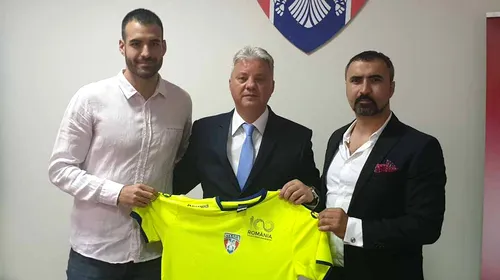 Humet rămâne pe loc! Steaua a anunțat că a prelungit contractul cu interul dreapta. Alți doi handbaliști au semnat noi angajamente cu clubul din Ghencea