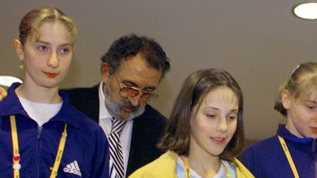 A trecut un sfert de secol de la jaful de la Sidney! Nici măcar influentul Ion Țiriac nu a putut salva medalia Andreei Răducan: „De 25 de ani am căutat un răspuns”