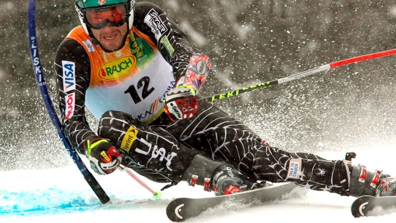 Ce zi! Bode Miller s-a înțeles cu fosta iubită asupra custodiei comune a băiețelului de 18 luni, apoi a intrat la cuțit. Schiorul a făcut haz de necaz: "Asta au scos medicii din spatele meu"