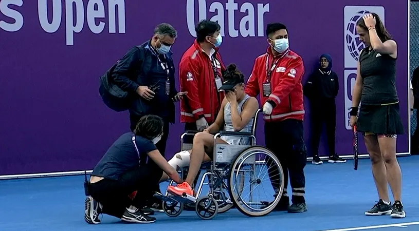 Jaqueline Cristian, accidentare groaznică la Doha! Jucătoarea din România a urlat de durere și a ieșit de pe teren în scaun cu rotile