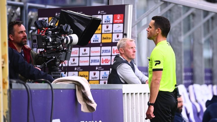 VAR a anulat 42 de goluri marcate de Real Madrid de la introducerea lui! Ce scrie presa catalană