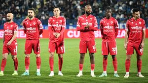 Atacantul a plecat de la Dinamo şi a devenit într-un sezon golgheterul all-time al clubului: „E deja o legendă, cel mai bun din toate timpurile”