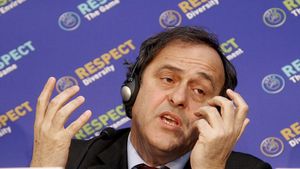 Campania "Respect", promovată de Michel Platini