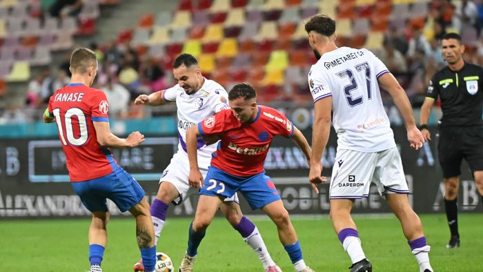 „Nu a dat o centrare, nu a făcut un dribling”. Ilie Dumitrescu l-a „curentat” pe noul fotbalist favorit al lui Gigi Becali