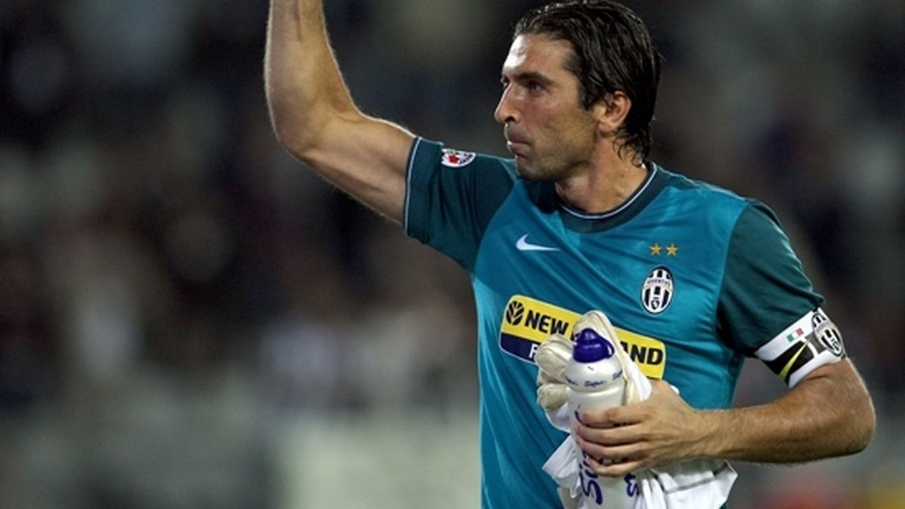 Buffon, operat de hernie de disc, e OUT 4 luni