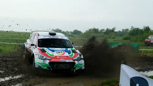 Ghinion pentru Tempestini în Portugalia. O pană l-a scos de pe podiumul primei zile în WRC