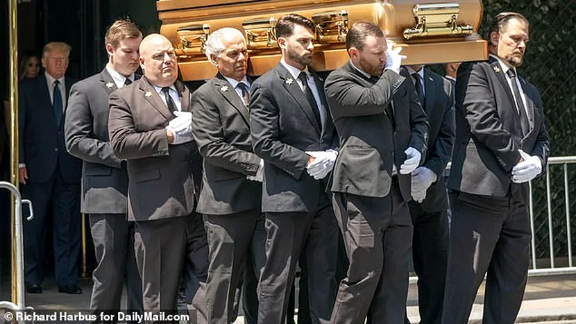 Ivana Trump a fost înmormântată pe terenul din golf din New Jeresey a fostului soț. Fostul președinte vrea să scape de taxe