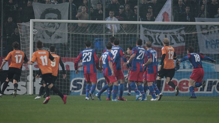 Duckadam: "Tătărușanu a apărat senzațional! Ne priește repriza secundă!"