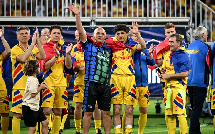 Ilie Dumitrescu a putut să joace doar 15 minute în meciul Generația de Aur – Restul Lumii și a rămas uluit de un coleg de-al său: „E cel mai bun fotbalist român din istorie, e ceva rar!”