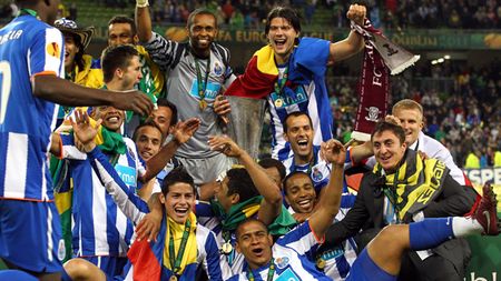 Mândru de Săpunaru!** "Nu m-a surprins gestul cu fularul!"** Ce NU va uita niciodată Copos: