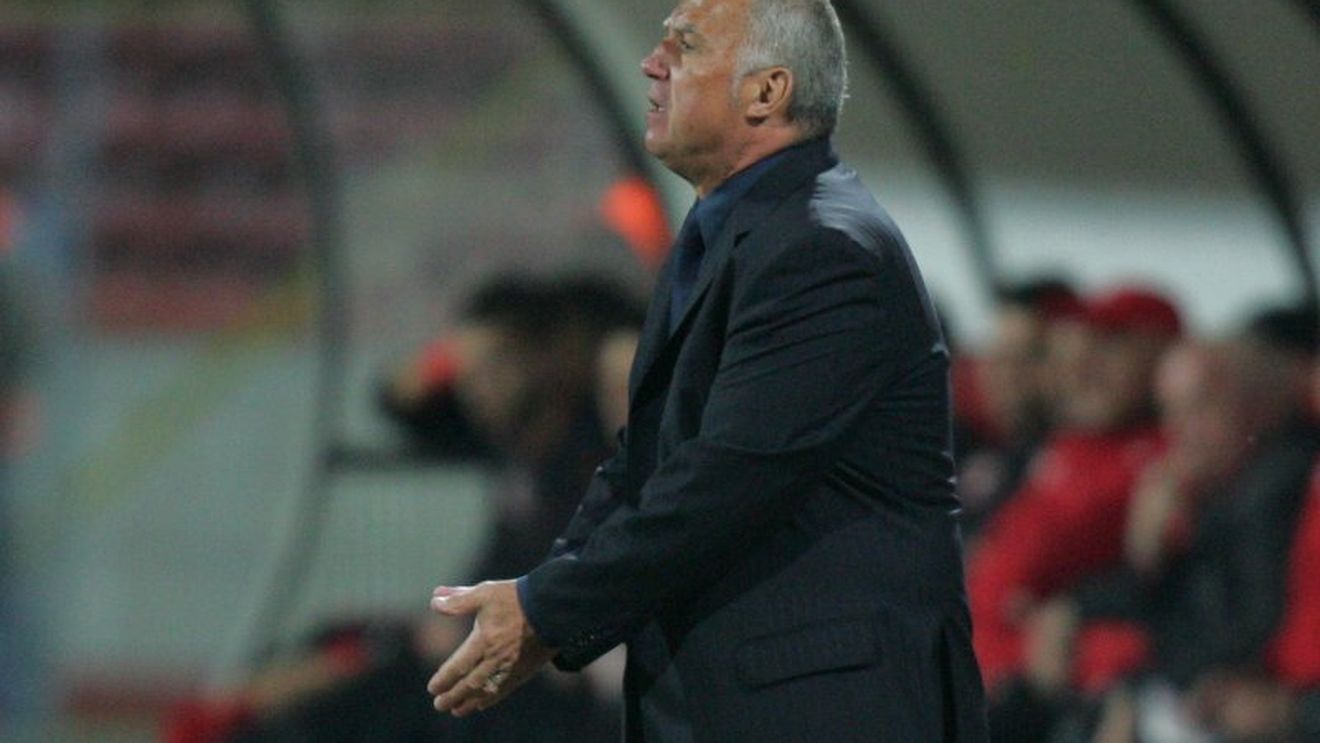 "N-am retrogradat din cauza lui nea Țiți!"