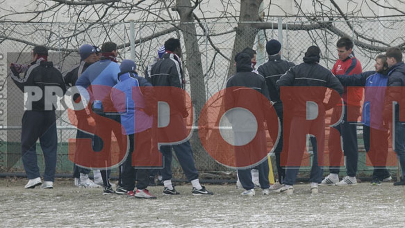 Rădulescu: "Dacă Uhrin a condus antrenamentul, CFR-ul riscă o sancțiune!"