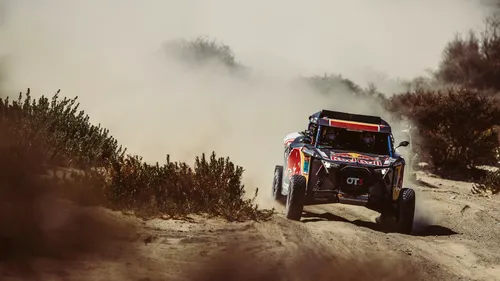 Zi istorică în Raliul Dakar 2021. Spaniola Cristina Gutierrez a devenit prima femeie câștigătoare de etapă în ultimii 16 ani!