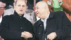 "Dacă George Copos îmi dă banii îi dau Rapidul înapoi"