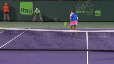 VIDEO | Lovitura cu care Monica Niculescu i-a lăsat pe toți cu gura căscată: "Așa ceva e ridicol. Cum Dumnezeu a putut să facă așa ceva? E minunat!" Publicul a aplaudat la scenă deschisă, campioana de la US Open a rămas fără cuvinte