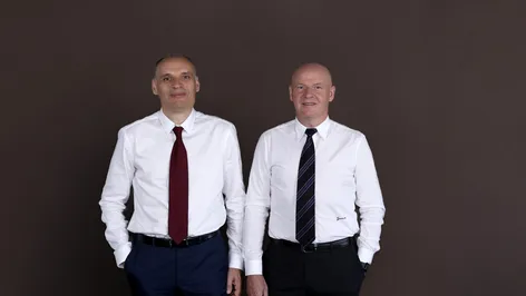 Frații Pavăl au dat o lovitură răsunătoare, dar nu în fotbal! Au cumpărat un colos din Grecia cu 130 de milioane de euro