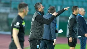 Marinos Ouzounidis a identificat problema jucătorilor Universităţii Craiova: „Asta trebuie să facem”