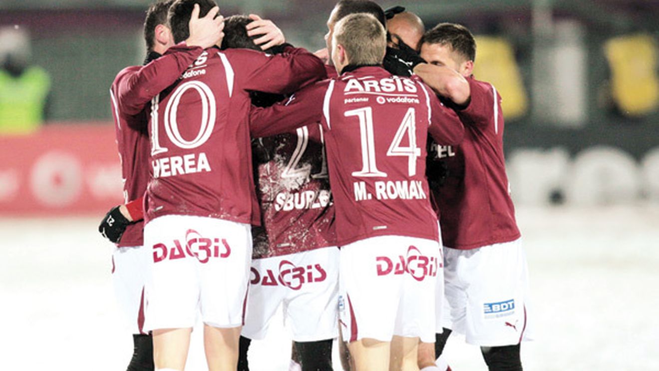 CONSTATAREA ETAPEI!** Rapid este neînvinsă vinerea! Poli este neînvinsă :)