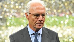 Franz Beckenbauer, propunere șoc: "CM din 2022 ar trebui să se dispute iarna!"** Ești de acord?