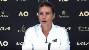 Sorana Cîrstea și-a făcut curaj la conferința de presă de la Dubai și a dezvăluit totul! De ce și-a dat afară antrenorul înaintea turneelor din zona arabă