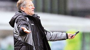 BOMBĂ‚ la Steaua!** MM pregătește mutarea verii: pozează cu "Lippi", dar îl vrea pe Boloni!