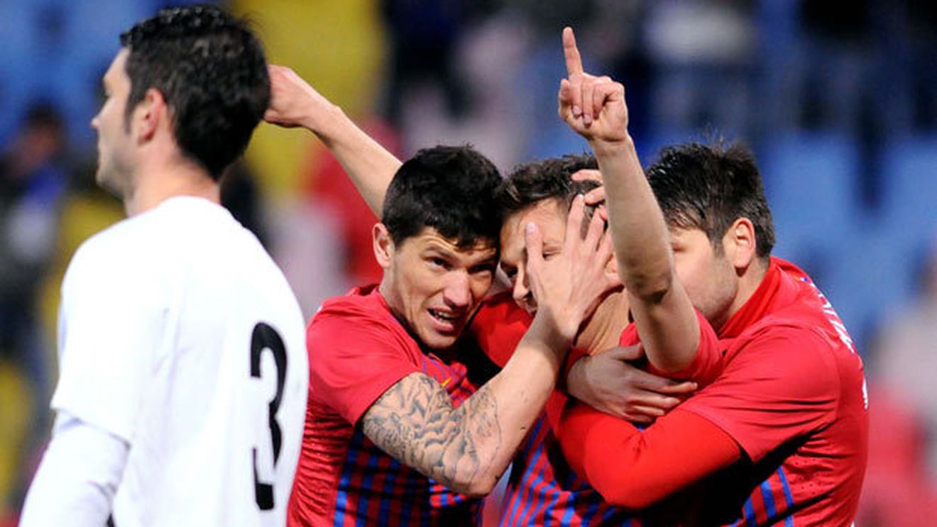 Și-a luat rolul în serios!** Tănase l-a impresionat pe Reghecampf în Austria: 'E de neînlocuit'