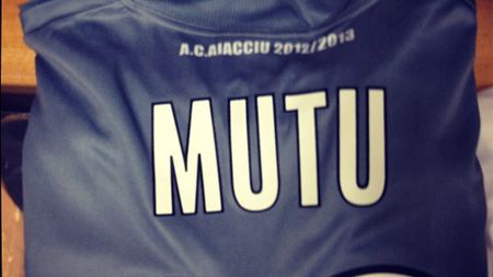 Mutu, debut în Ligue 1: a intrat în minutul 62 și a luat un galben!** Lyon - Ajaccio 2-0