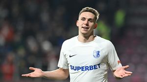 Louis Munteanu își pregătește transferul bombă la FCSB! Tavi Popescu, omul secret al lui Gigi Becali