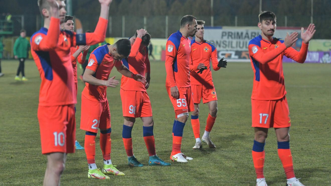 Gigi Becali, felicitat că scapă de un fotbalist de la FCSB. „Nu mai poate duce ritmul cel mai înalt!”