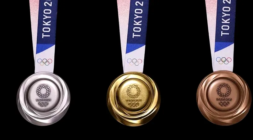 GALERIE FOTO | Cum arată medaliile de la Jocurile Olimpice din 2020. Au fost reciclate 6 milioane de telefoane mobile pentru realizarea lor