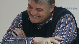 Andone: "Sper să ducem trofeul la Cluj"