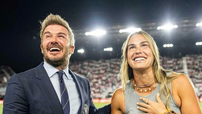 Aryna Sabalenka, toată numai un zâmbet când a primit cadoul de la David Beckham: „Îmi place numărul”
