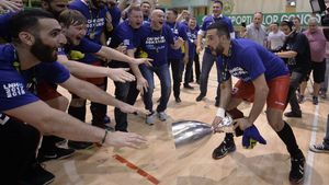 Prezentarea Ligii Naționale de handbal masculin. Cine contestă supremația echipei Dinamo, ponderea jucătorilor străini, schimbările sistemului competițional, ultima tendință și loturile celor 14 echipe