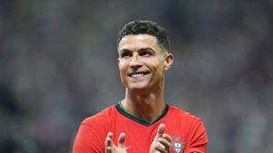 „Un român are o avere de trei ori mai mare decât Cristiano Ronaldo şi nici nu ați auzit de el”. Englezii au amuțit când au aflat cât de bogat e "necunoscutul de la Bucureşti"