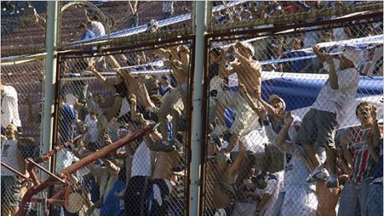 VIDEO** Ce-i așteaptă pe "câini"! "Falanga" rusă a ultrașilor Zimbrului este de un rar fanatism