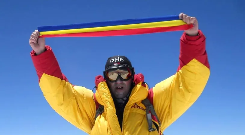 Alpinistul Horia Colibășanu a reușit să plece din Nepal. Românul a stat blocat aproape o săptămână în Kathmandu până a găsit un avion, dar tot va trece prin alte peripeții pentru a ajunge în țară: ”Ăia mai rotunzi au trebuit să-și sugă burta”