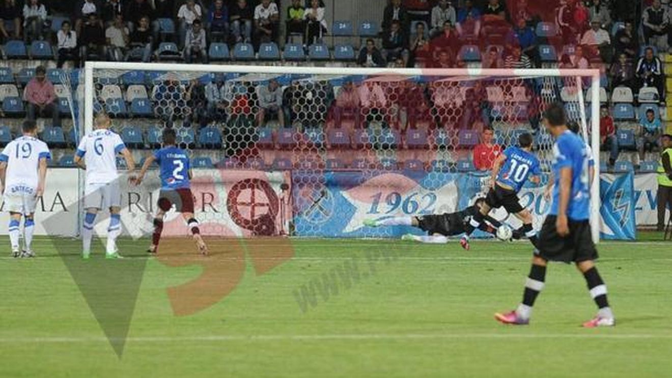 Pustai: "Am înscris 4 goluri, dar a fost un meci greu. Viitorul joacă frumos!"** Cum reușește tehnicianul să îi țină concentrați pe Nistor&Co