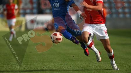 Cornel Dinu îl face PRAF pe Alexe:** "Să șocheze prin joc, nu prin frizură! Nu te poți prezenta așa la Dinamo"