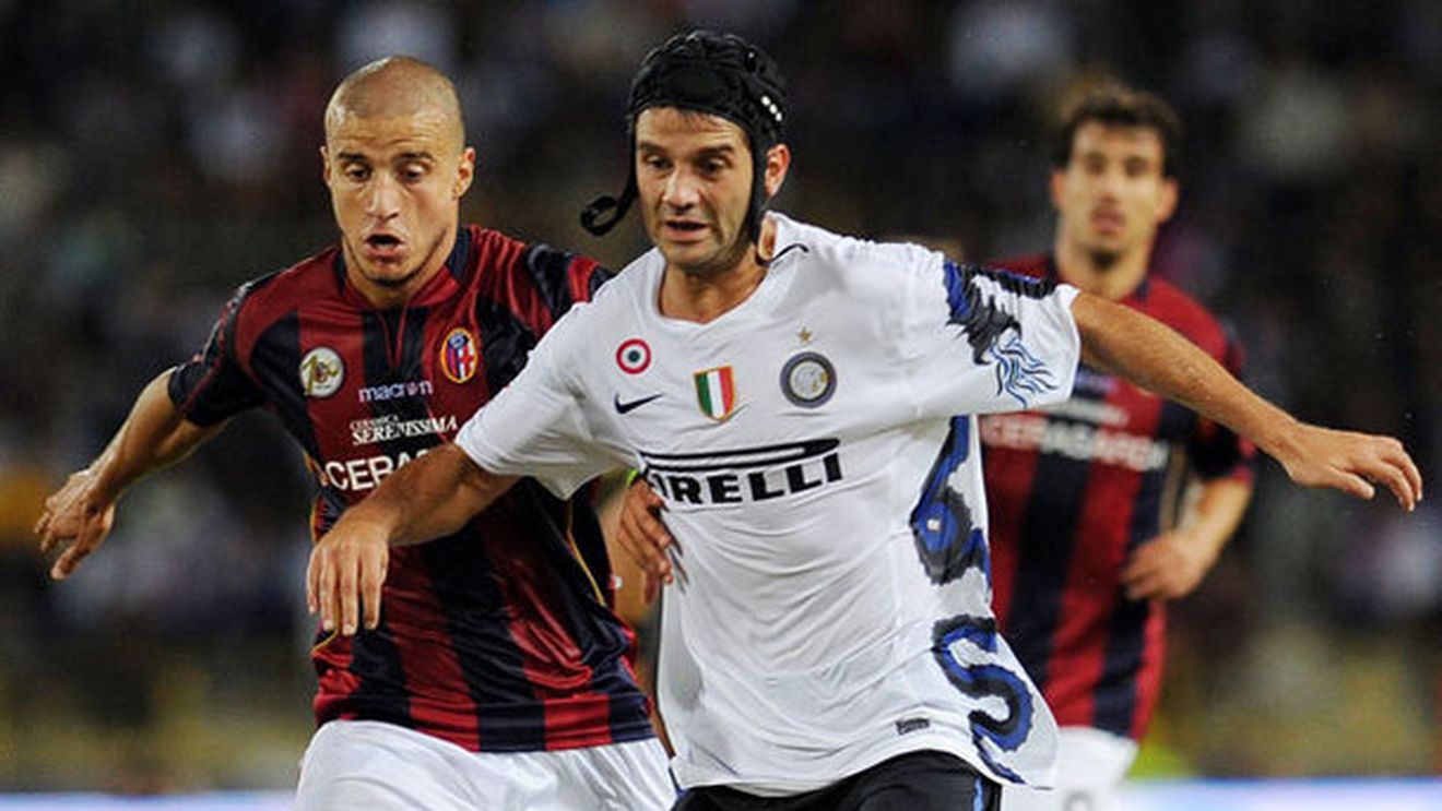 CE NEBUNIE! Chivu, coleg cu Nesta, Kalou și Berbatov!** Li se alătură și omul nr. 1 al lui Lucescu! La ce echipă se va "transfera" românul